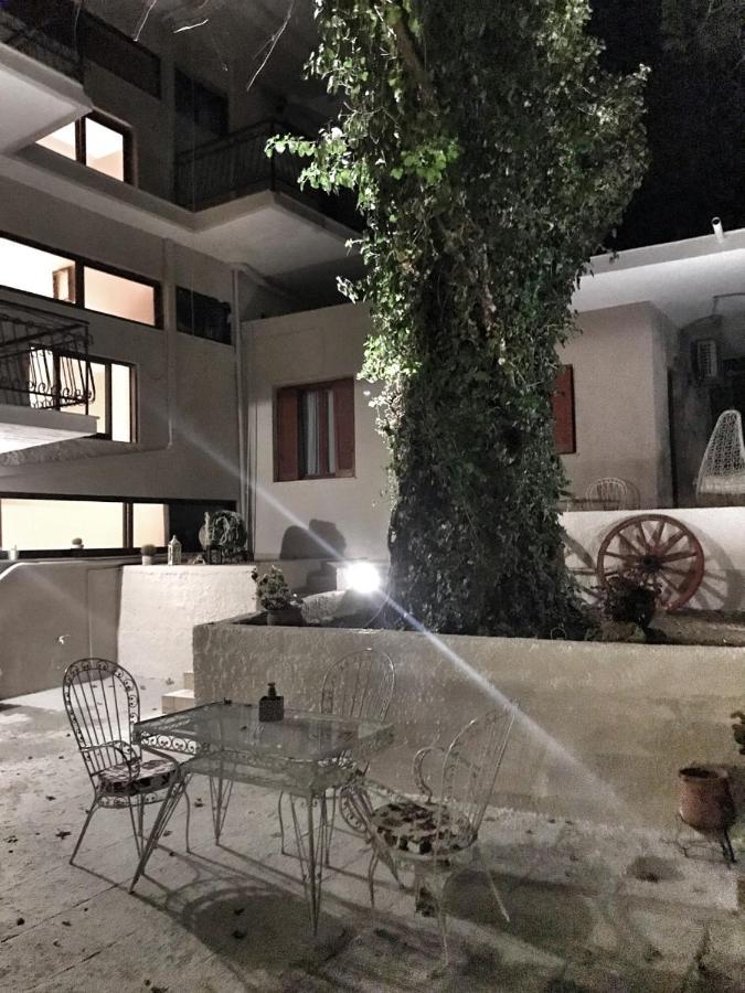 Hotel Kastri Garden Apartment Lutrá Edipszú Kültér fotó